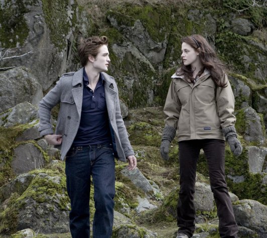 Bella Swan and Edward Cullen.